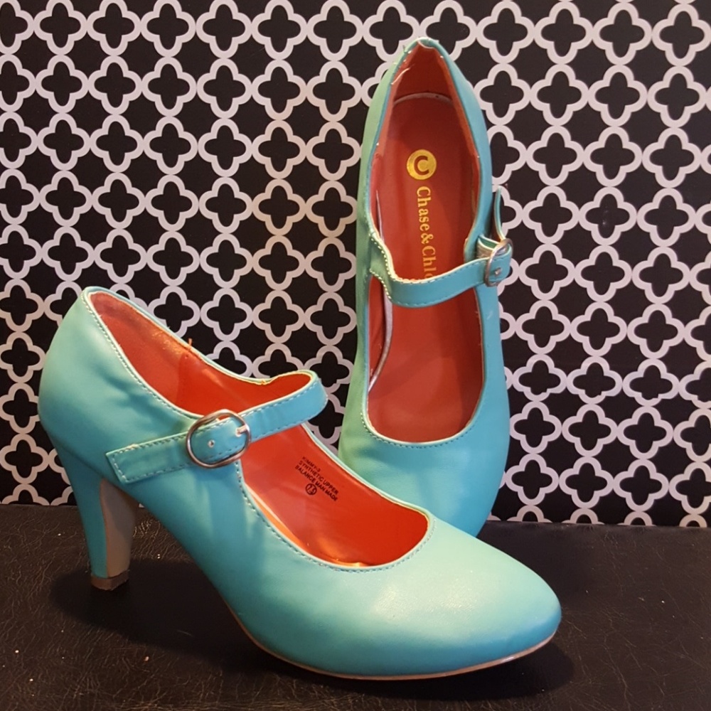 Chase & Chloe heels. Modcloth.